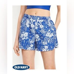 Like new Old Navy High-Waisted Board Shorts